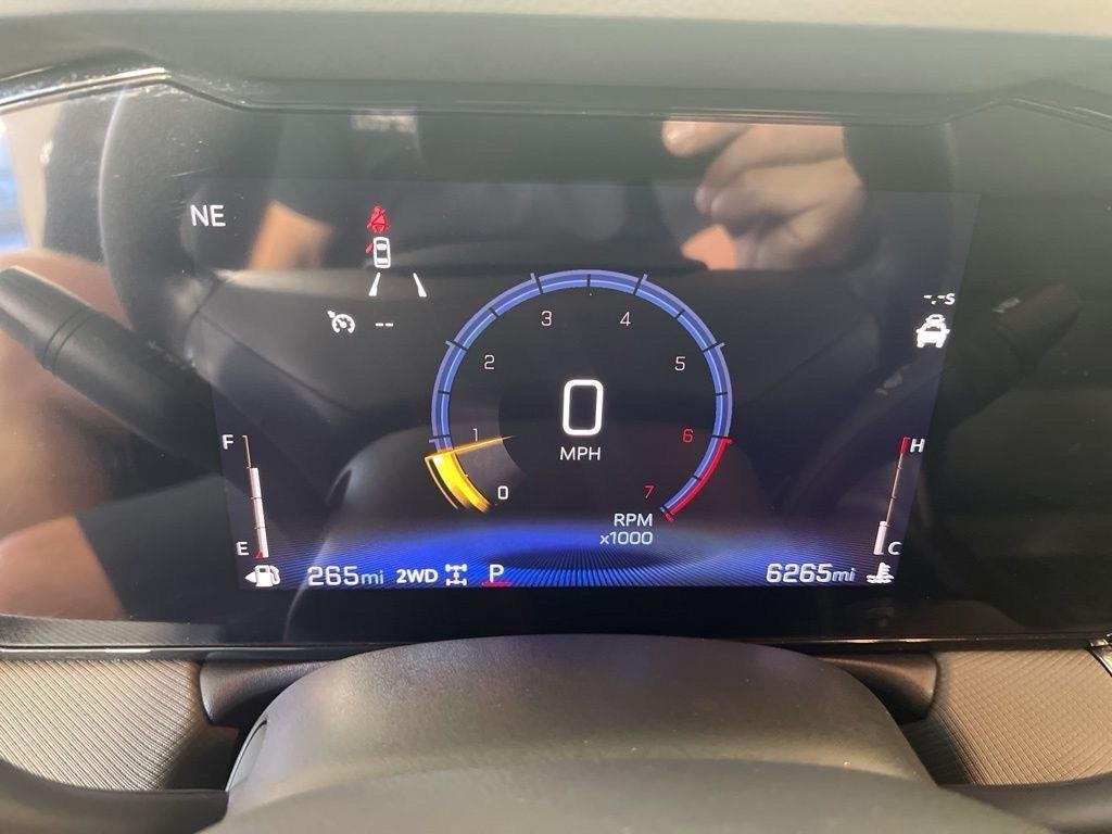 Used 2026 Mosaic Black Metallic Chevrolet ACTIV image 10