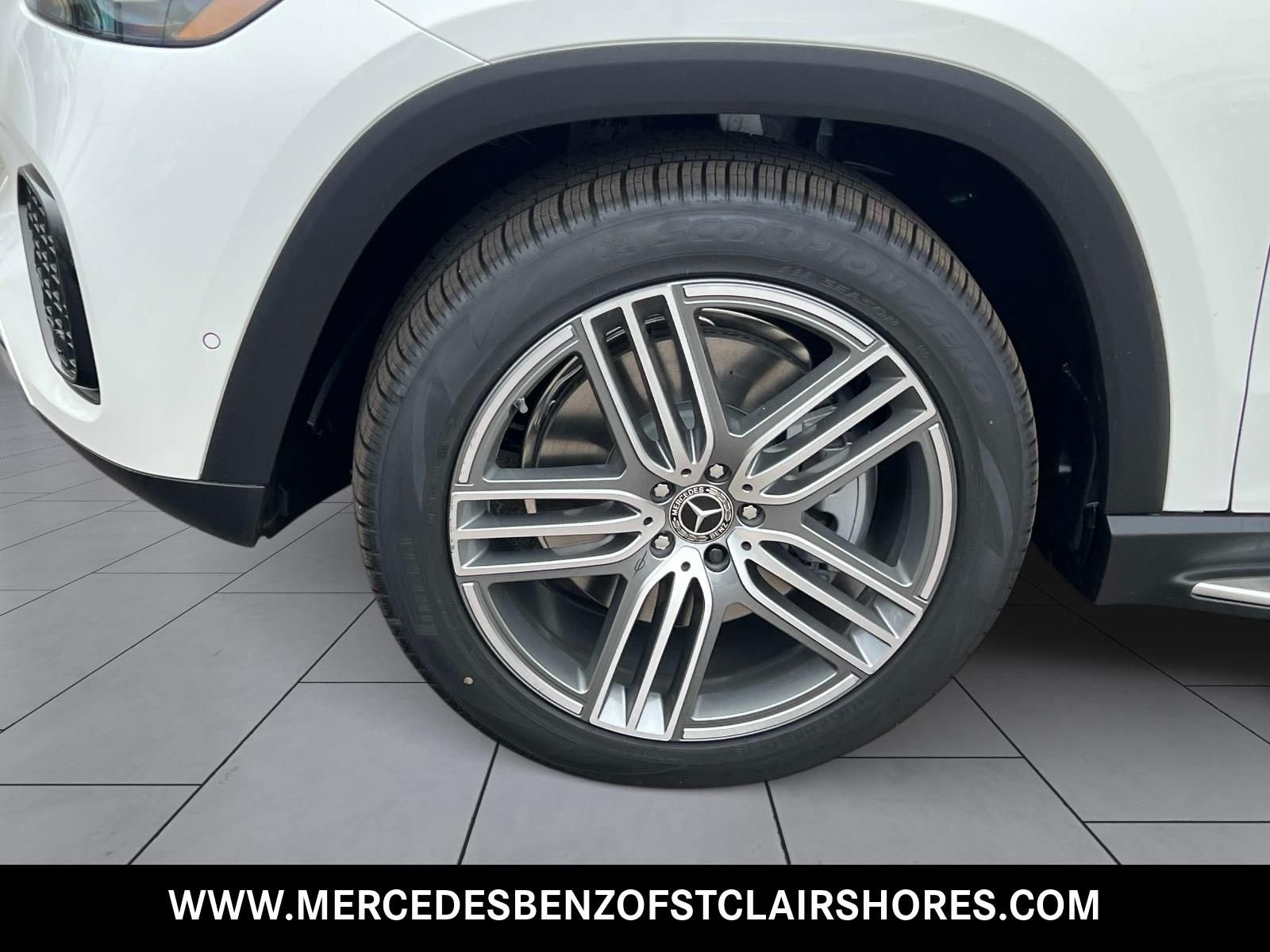 New 2026 Polar White Mercedes-Benz GLS 450 image 11