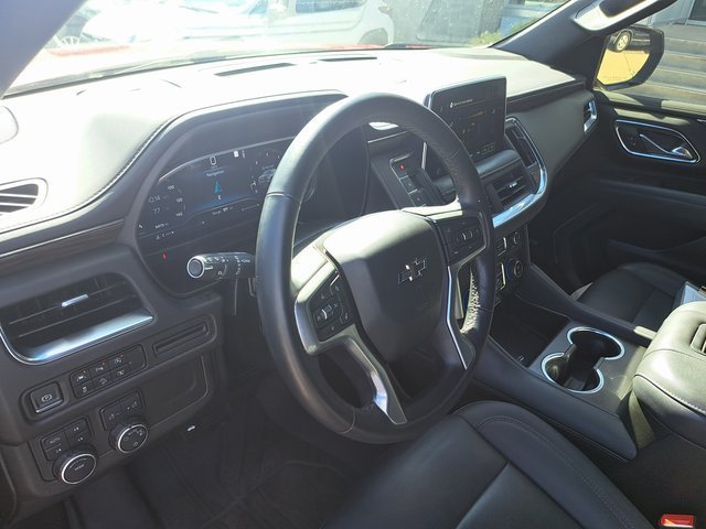 Used 2023 Red Chevrolet Z71 image 10