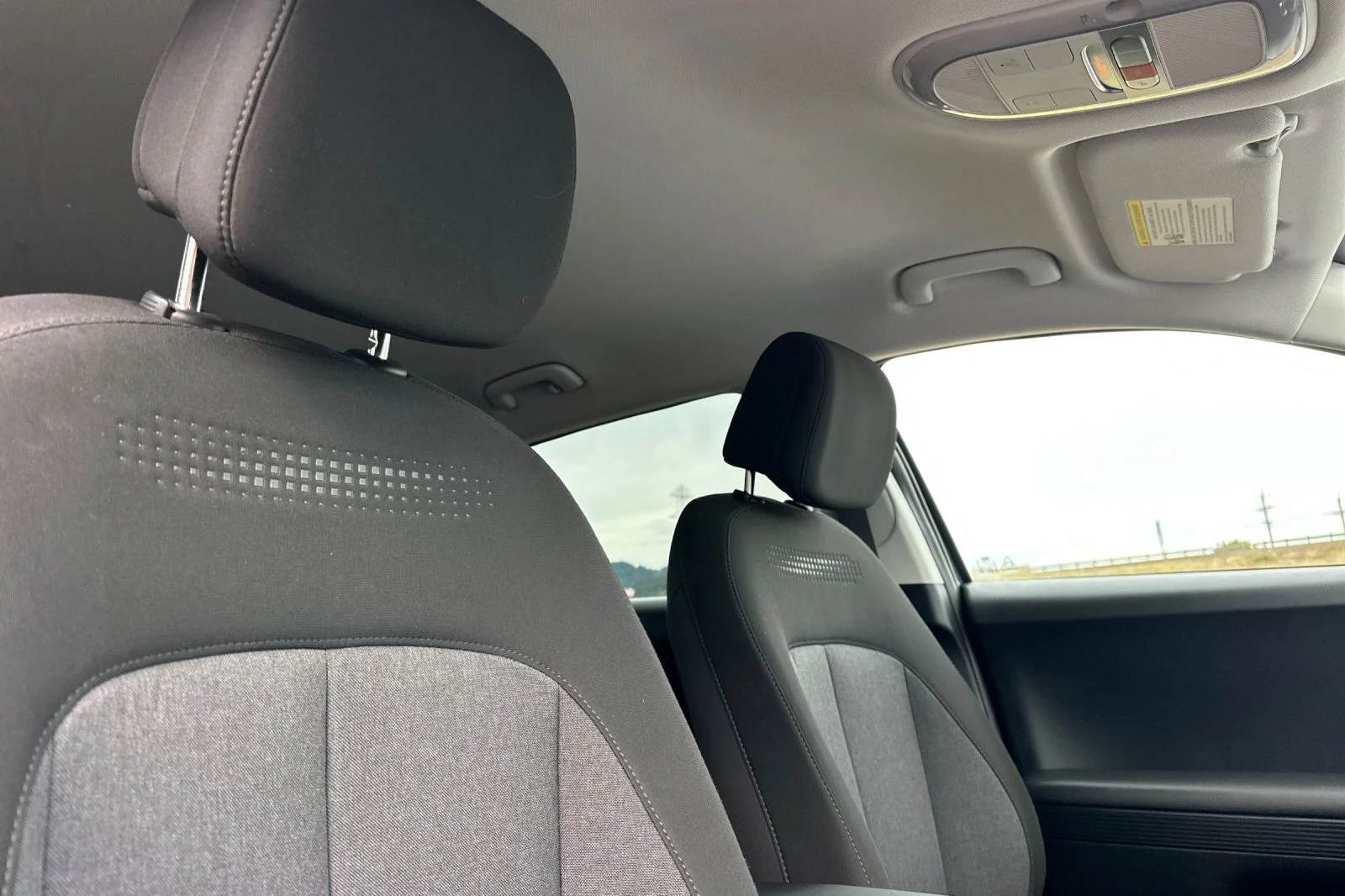Used 2024 Green Hyundai SEL image 17