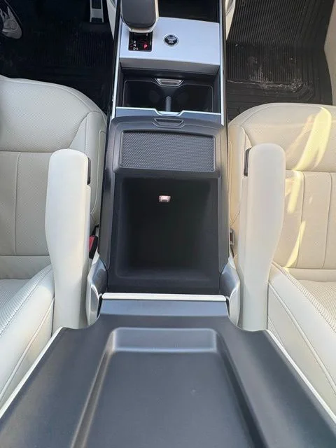 Certified Used 2025 White Land Rover SE image 28