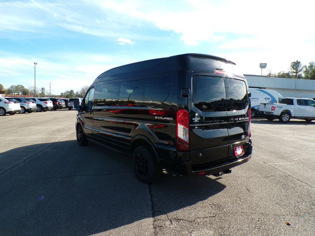 New 2026 Agate Black Metallic Ford Cargo Van image 5