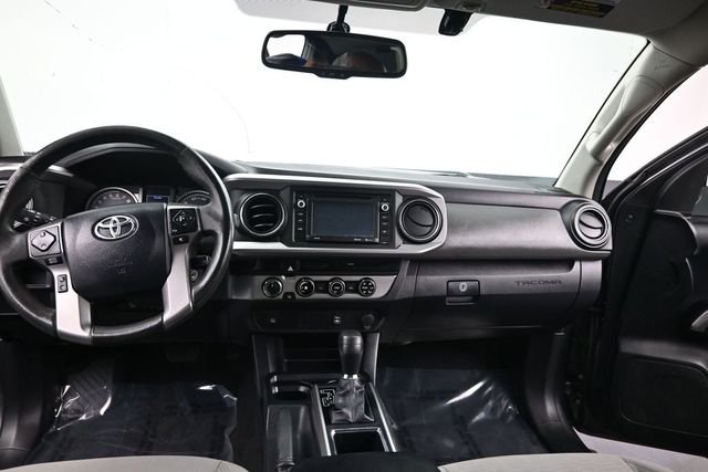 Used 2016 Gray Toyota SR5 image 15