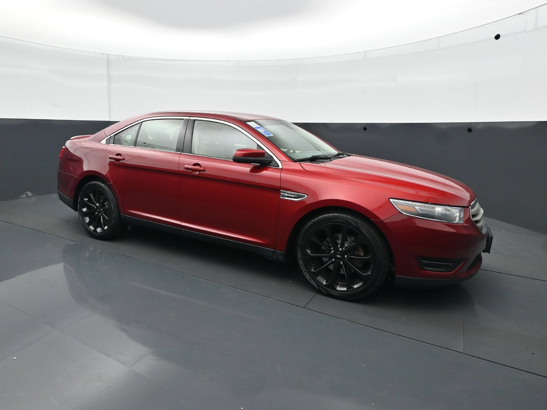 Used 2015 Ruby Red Metallic Ford SEL image 11