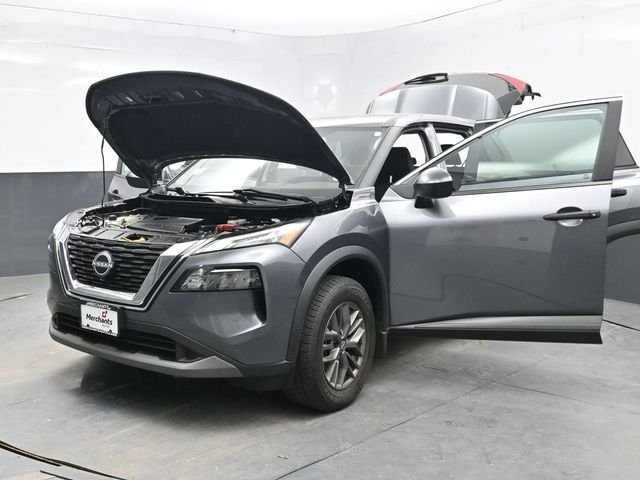 Used 2023 Gray Nissan S image 40