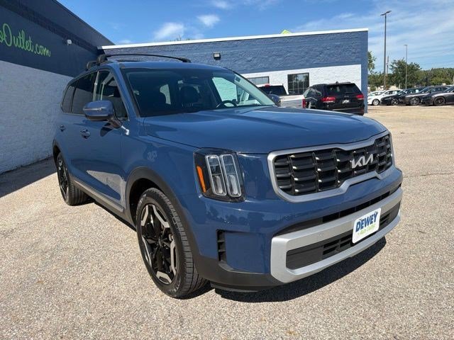 Used 2025 Midnight Lake Blue Kia S image 7