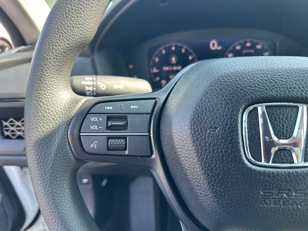 New 2026 Platinum White Pearl Honda LX image 32