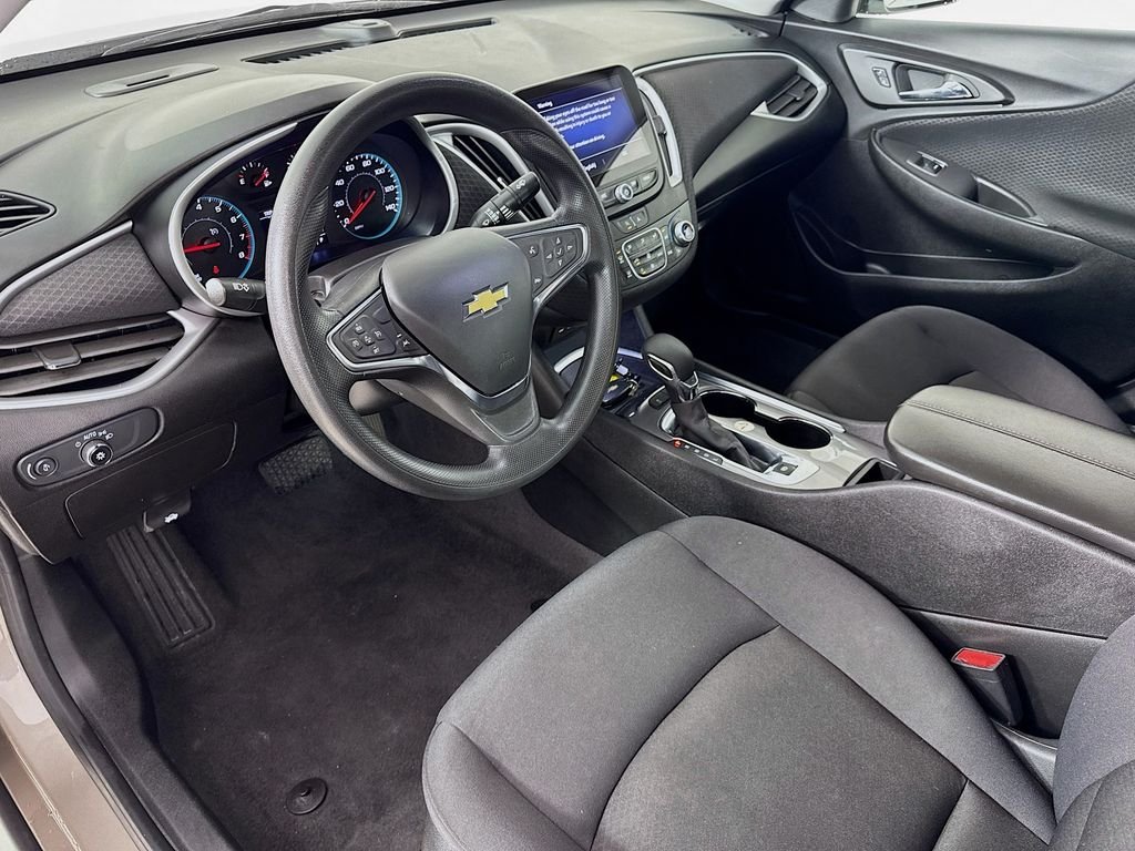 Used 2024 Mineral Gray Metallic Chevrolet LT image 10