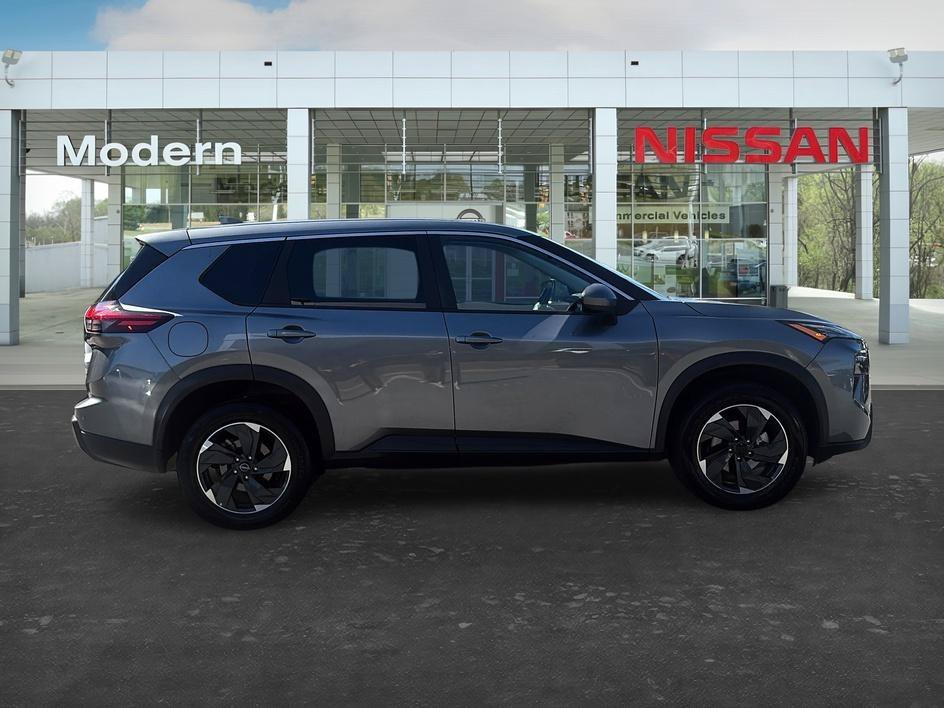 Used 2025 Gun Metallic Nissan SV image 6