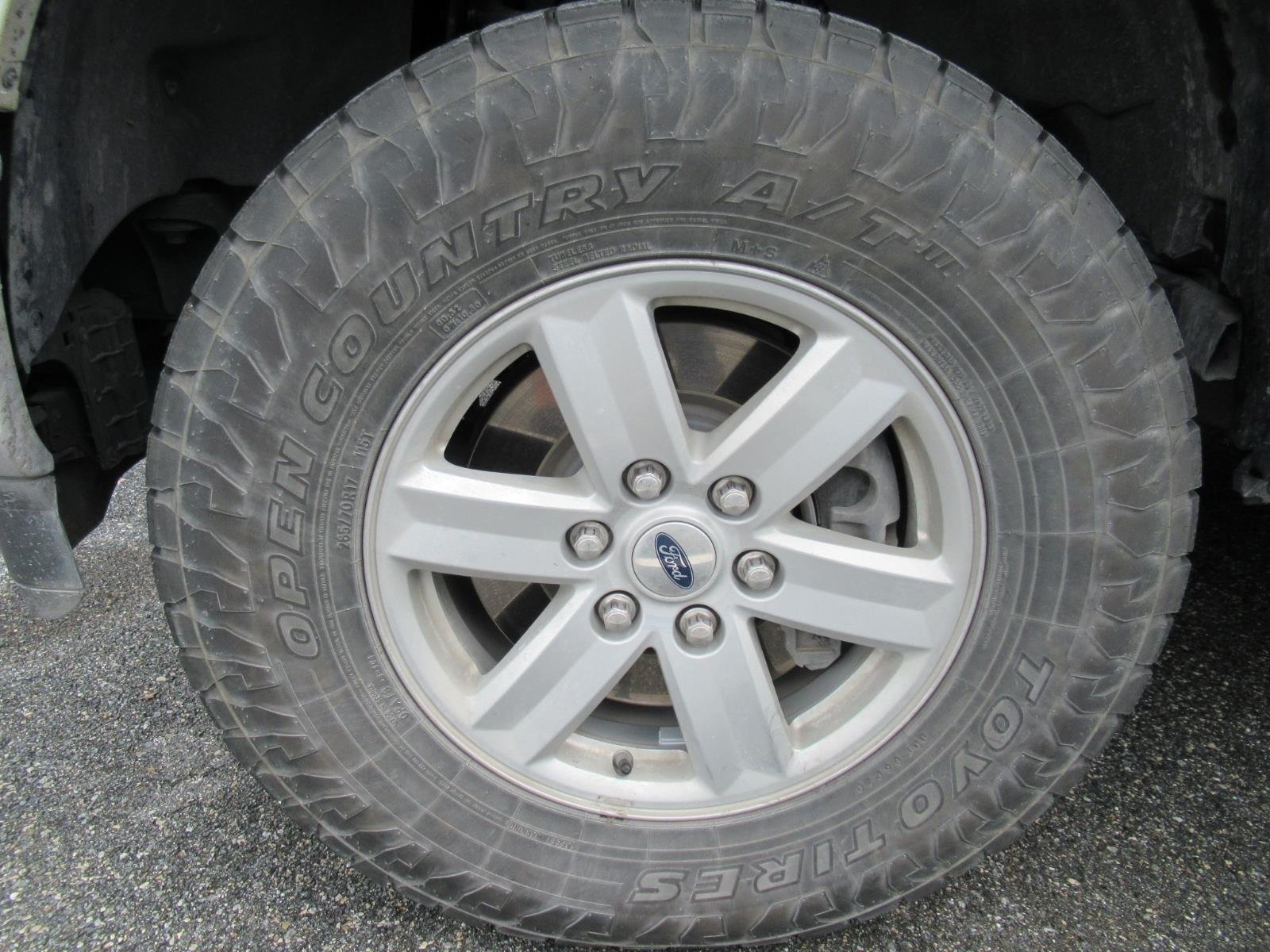 Used 2021 White Ford XL image 5