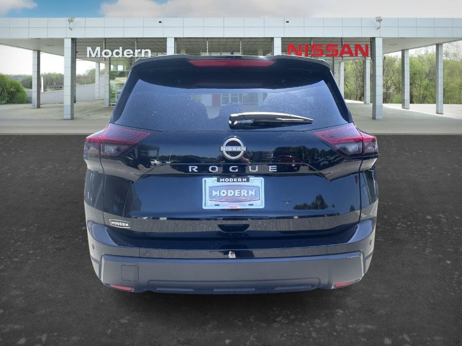 Used 2026 Super Black Nissan SV image 4