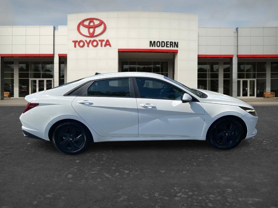 Used 2023 Lunar White Hyundai Blue image 4