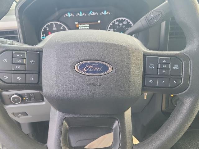 2025 Ford F-450 Super Duty Chassis Cab XL - Photo 39