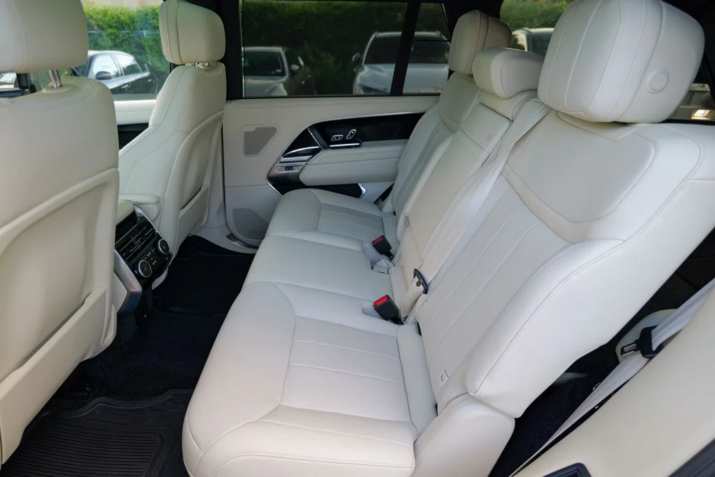 Used 2025 Gray Land Rover SE image 27