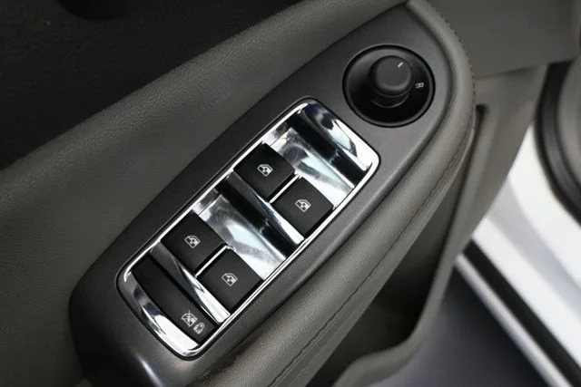 Used 2013 White Chevrolet LS image 14