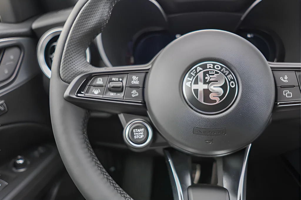 2026 Alfa Romeo Stelvio Base - Photo 31