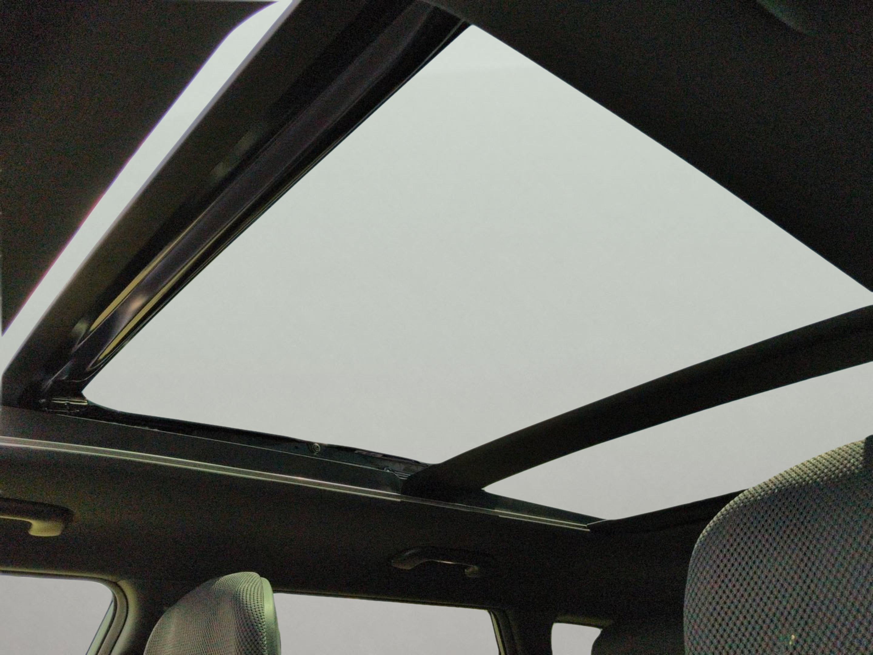 New 2027 Iceberg Green Kia X-Line S image 19