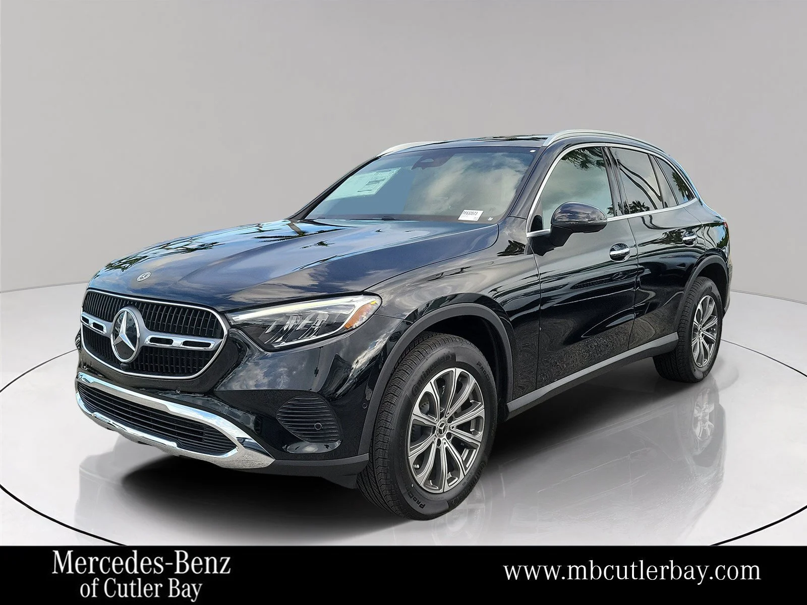New 2026 Black Mercedes-Benz GLC 300 image 1
