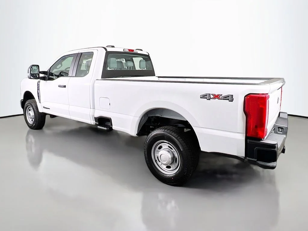 New 2026 Oxford White Ford XL image 10