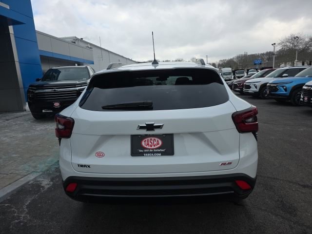 2026 Chevrolet Trax RS - Photo 5