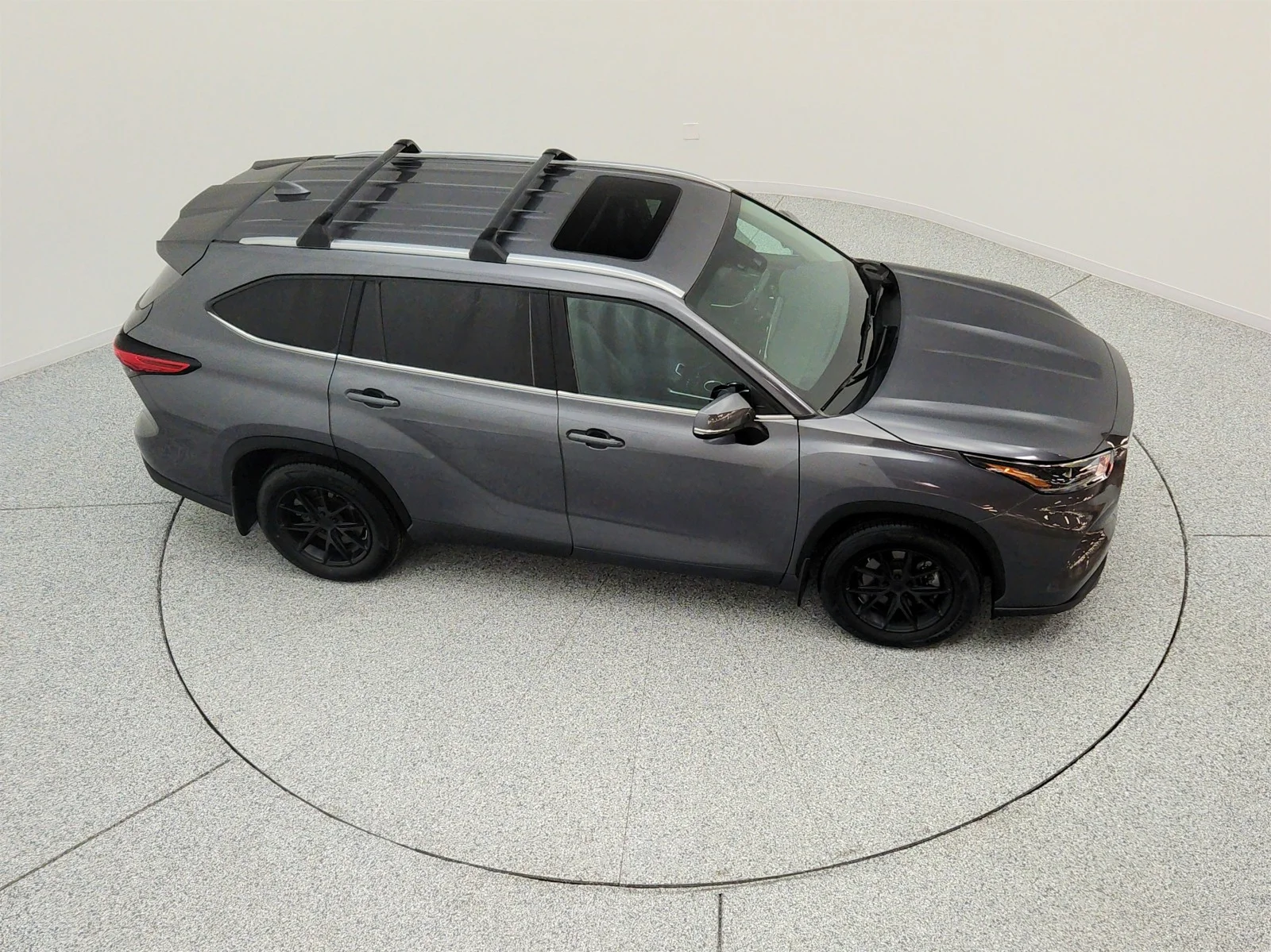 Used 2021 Magnetic Gray Metallic Toyota Hybrid XLE AWD (Natl) image 25