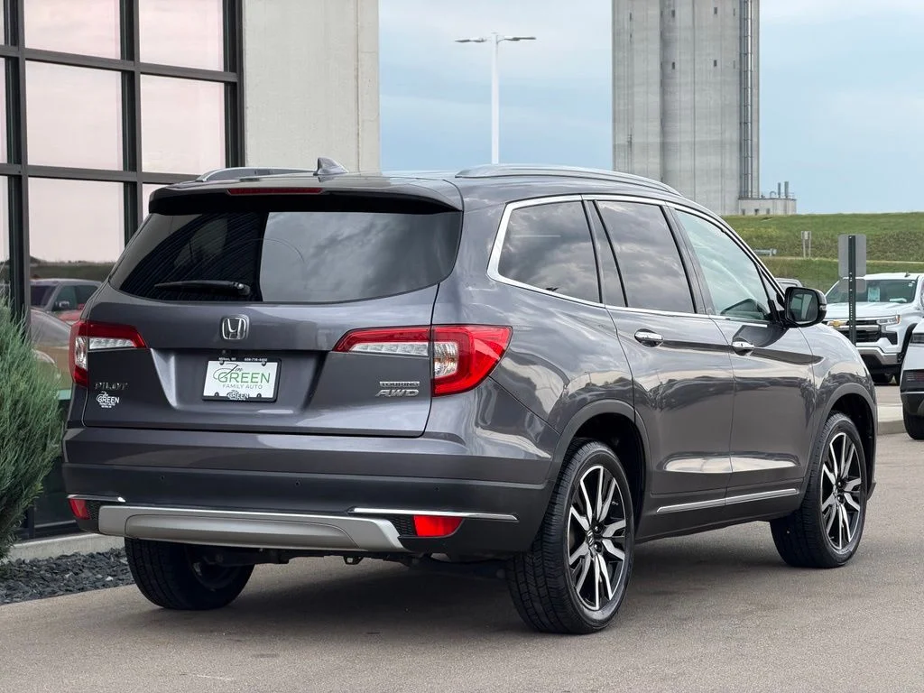 Used 2020 Silver Honda Touring image 5