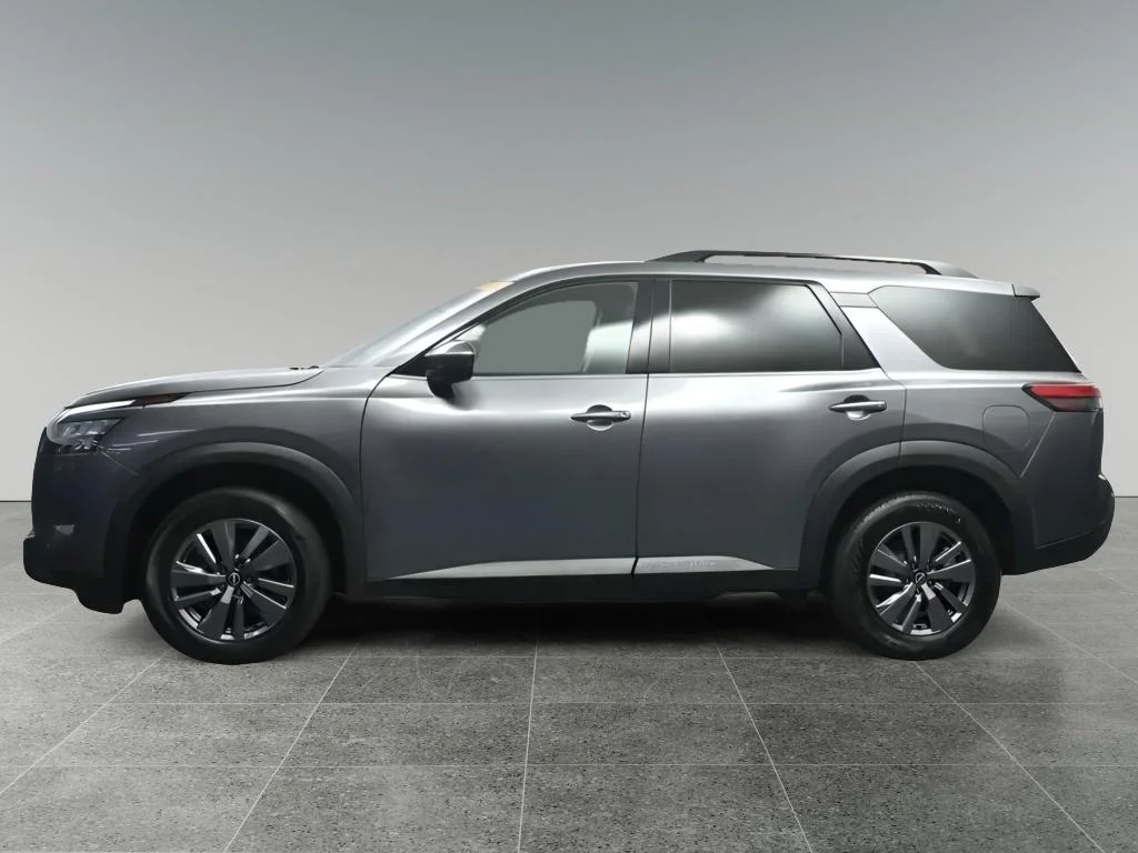 Used 2025 Gun Metallic Nissan SV image 7