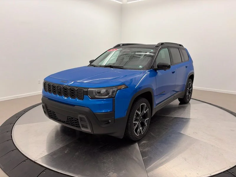 Used 2026 Blue Jeep Overland image 7