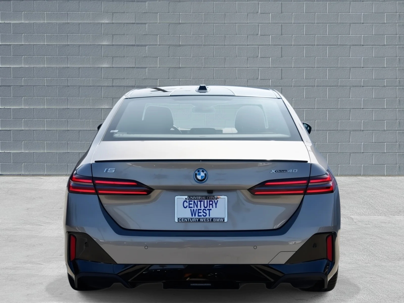 Used 2025 BMW i5 40 with VIN WBY13HG04SCU72007 for sale in Los Angeles, CA