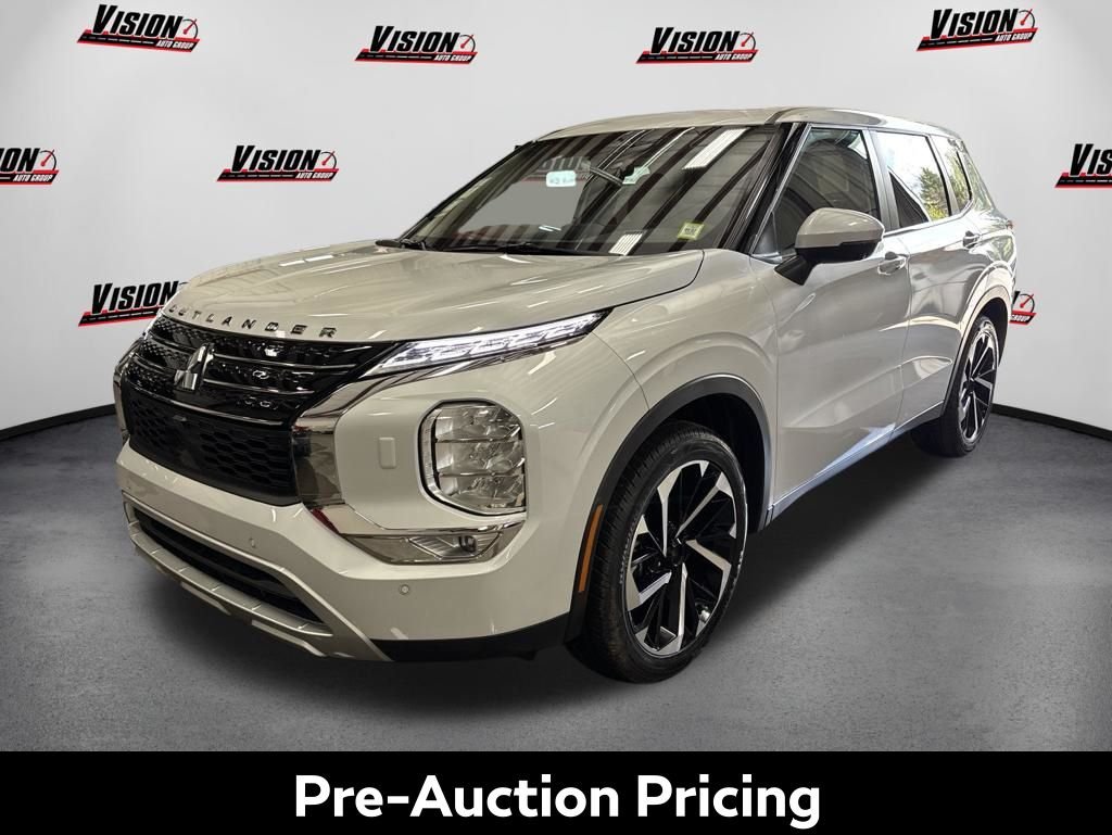 2024 Mitsubishi Outlander SE S-AWC's photo