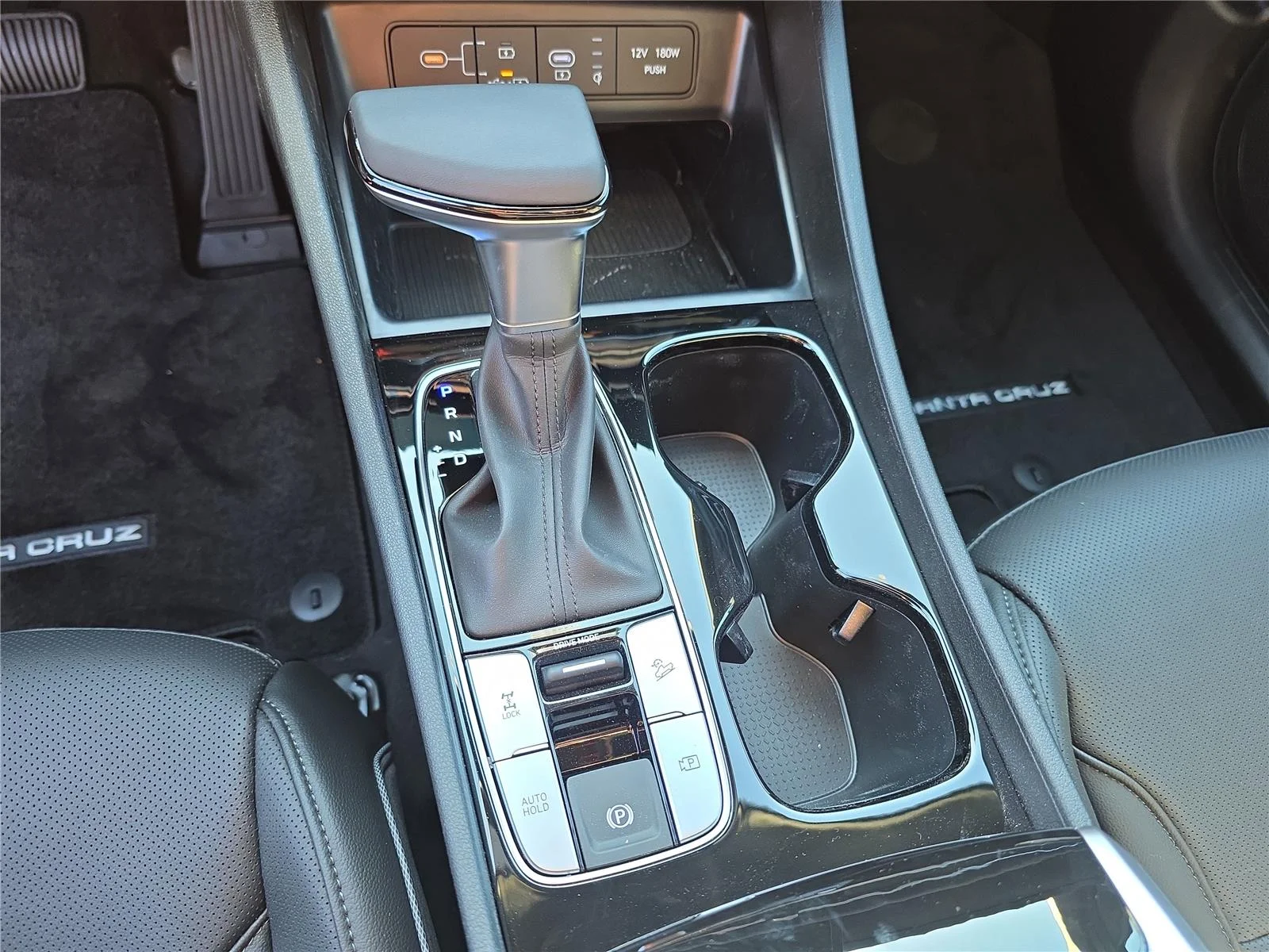 2026 Hyundai Santa Cruz Limited - Photo 18