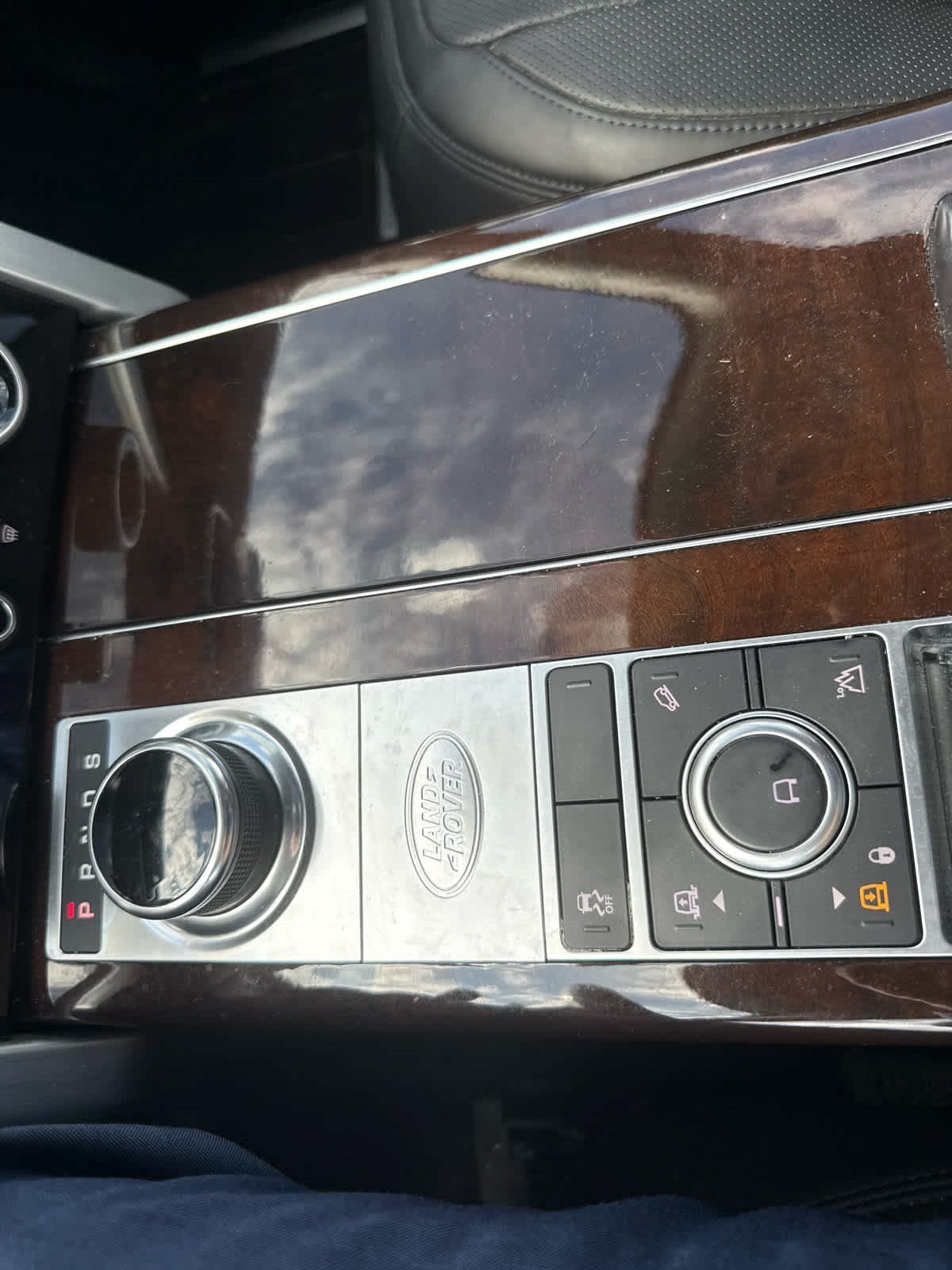Used 2021 Santorini Black Metallic Land Rover Westminster image 21