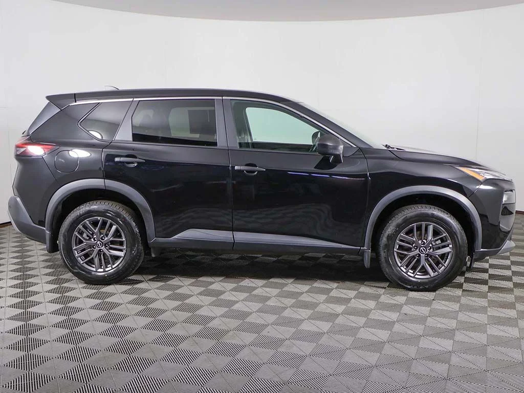 Used 2023 Super Black Nissan S image 15
