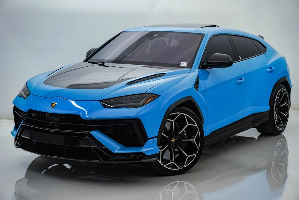 Used 2024 Blu Cepheus Metallic Lamborghini Performante image 3