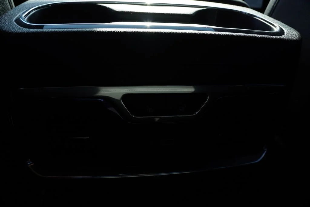 2026 Chevrolet Silverado 1500 High Country - Photo 14