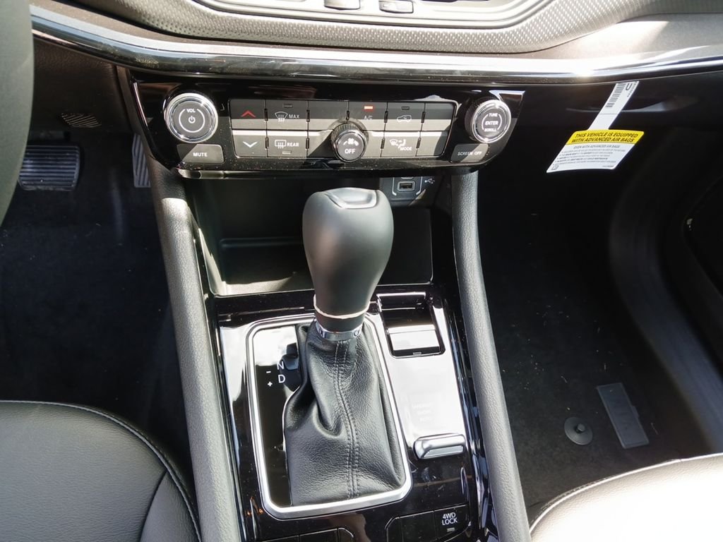 New 2026 Joose Exterior Paint Jeep Latitude image 15