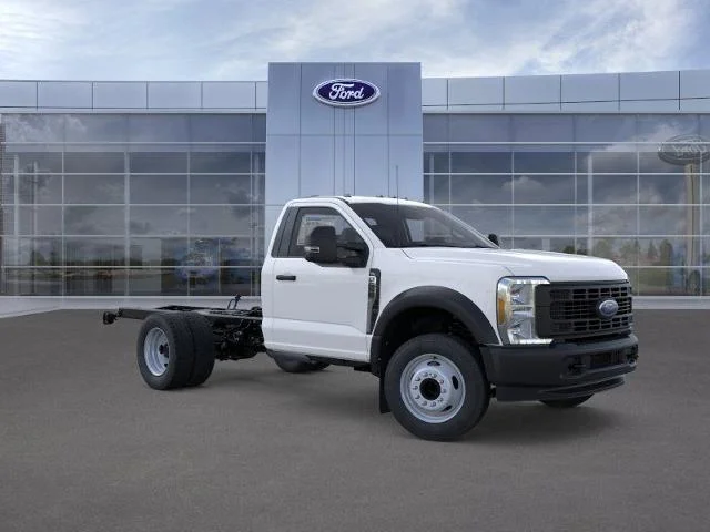 New 2026 Oxford White Ford F-550® XL image 23