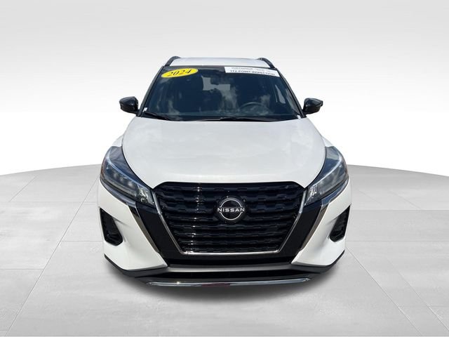 Used 2024 White Nissan SR image 8