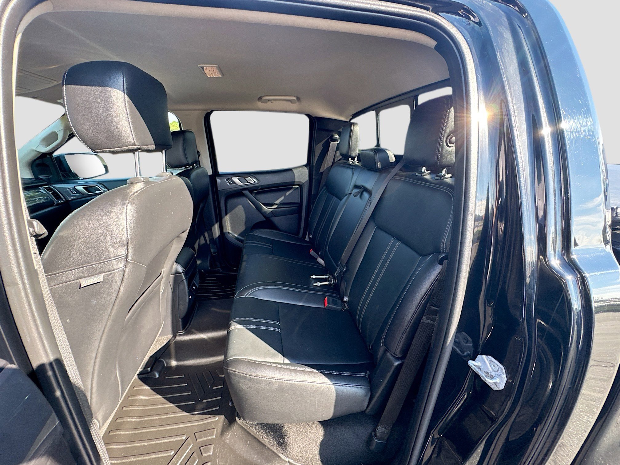 Used 2019 Shadow Black Ford LARIAT image 25