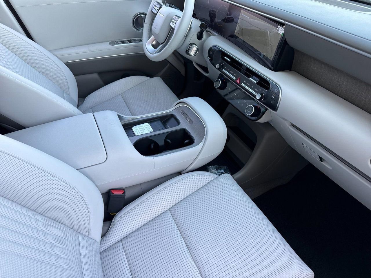 New 2026 Gray Hyundai SEL 8P image 15