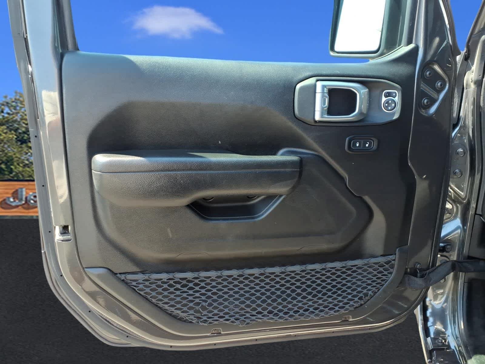 Used 2023 Granite Crystal Metallic Clearcoat Jeep Sport S image 11