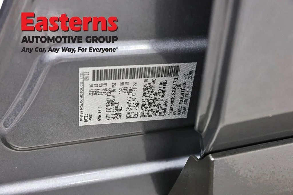 Used 2023 Gray Nissan S image 38