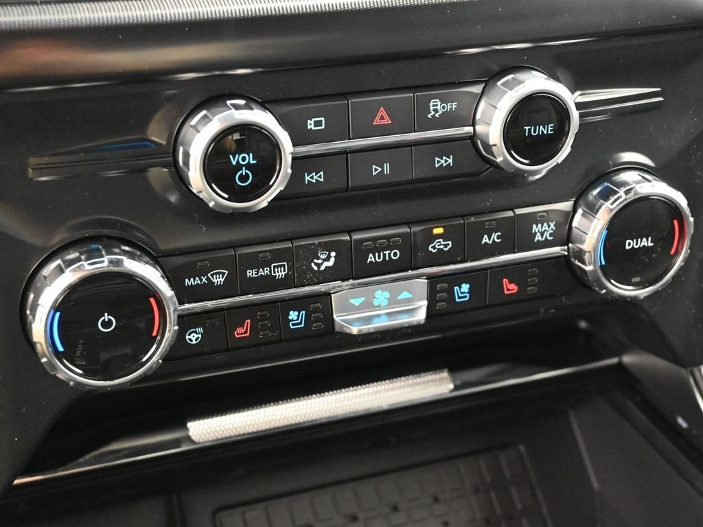 New 2026 Antimatter Blue Metallic Ford Lariat image 16