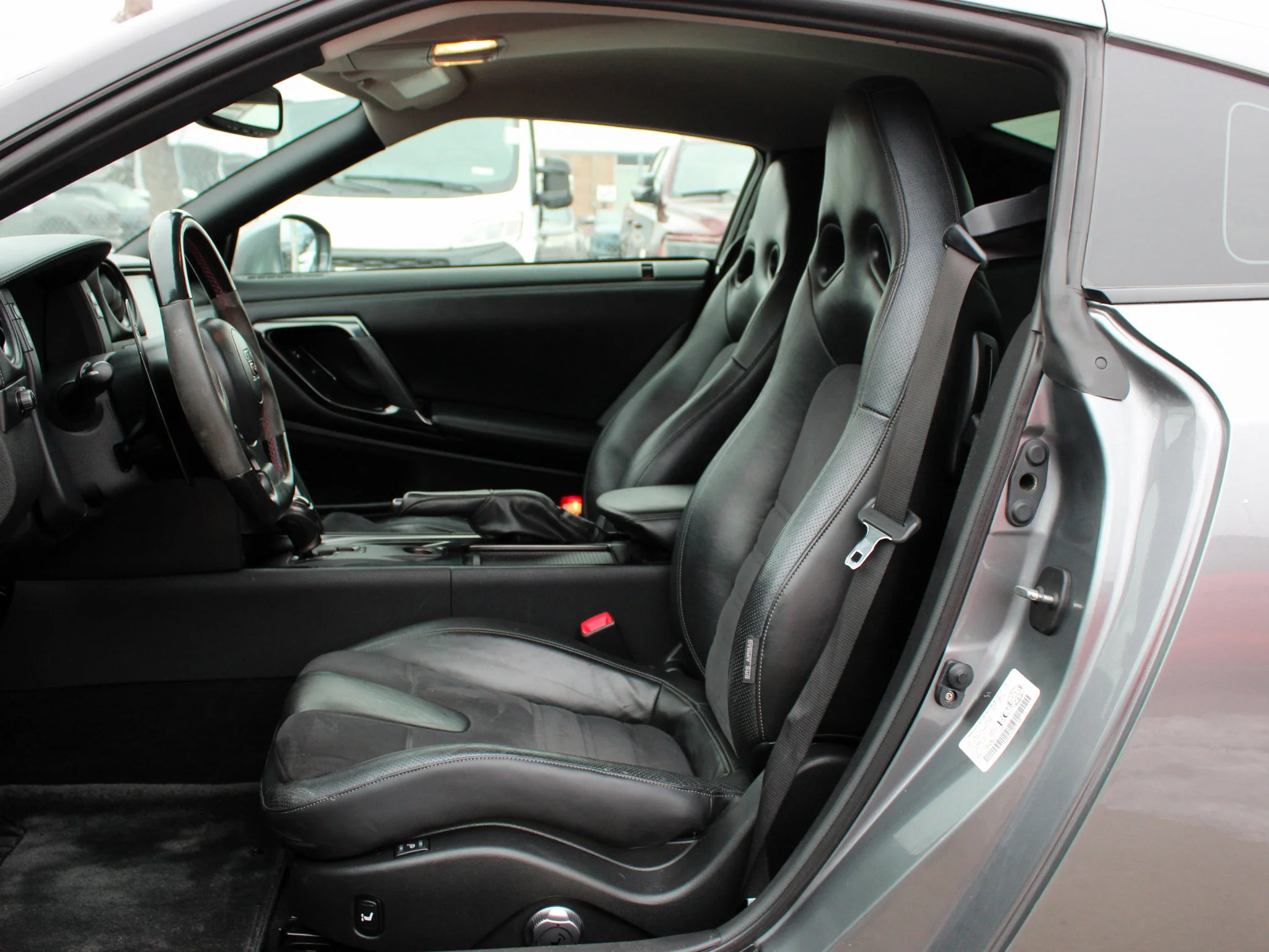 Used 2013 Dark grey Nissan Premium * 545 HP | AWD | BOSE | Heated Seats | Brembo | Navigation | No Accidents image 3