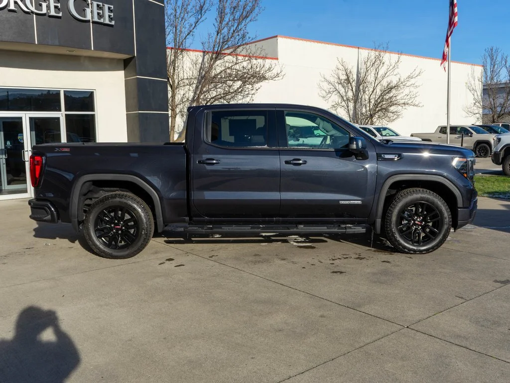 Used 2026 Silver GMC Elevation image 8