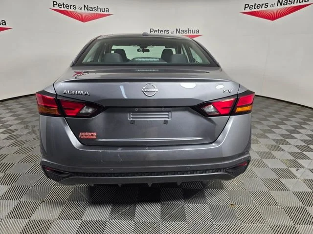 Used 2024 Gray Nissan 2.5 SV image 29