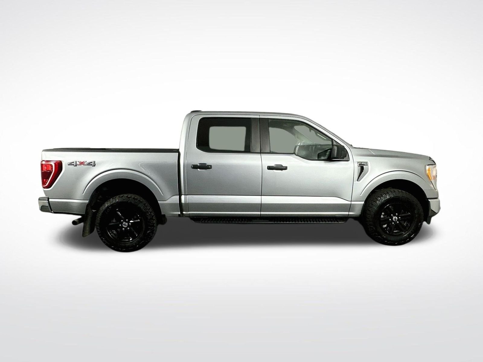 Used 2022 Silver Ford XLT image 9