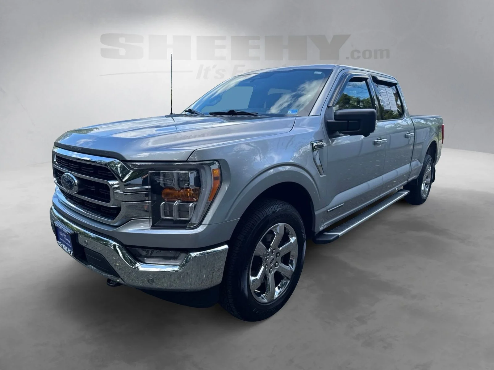 Certified Used 2023 Iconic Silver Metallic Ford XLT image 19