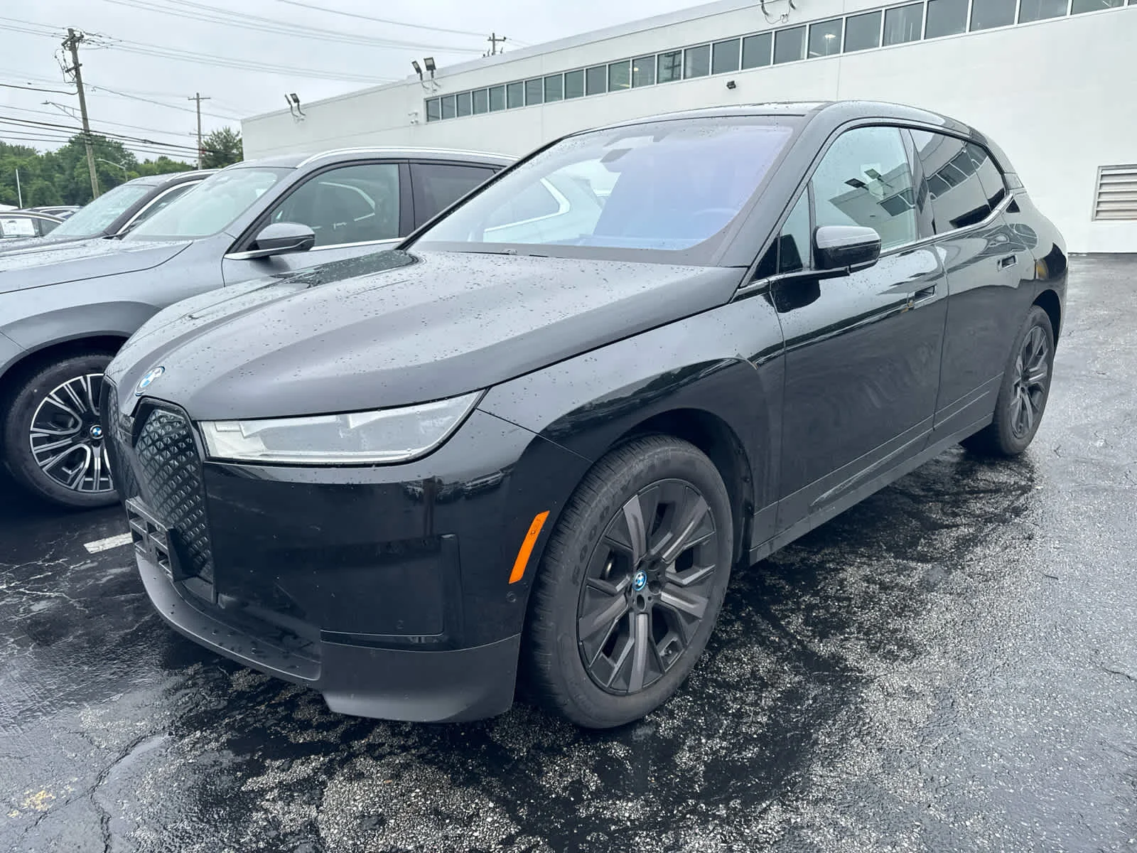 Certified Used 2024 Black Sapphire Metallic BMW xDrive50 image 3
