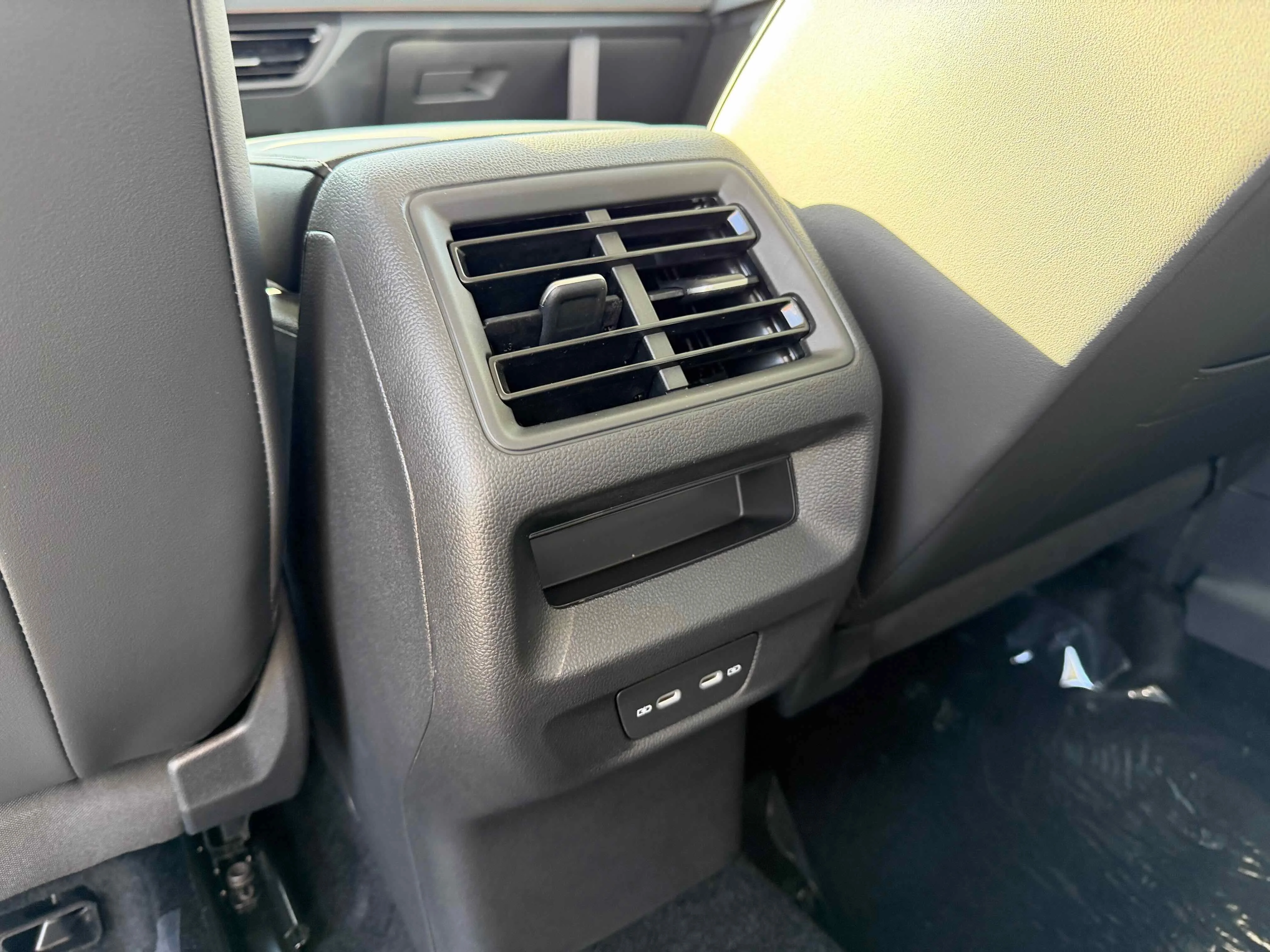 New 2026 Platinum Gray Volkswagen SE image 29